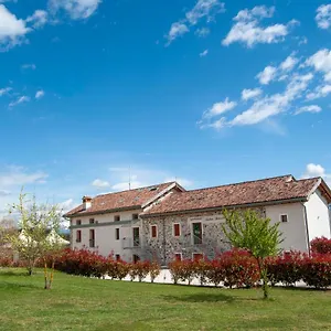 Agriturismo Antico Splendore Bauernhof Pullir